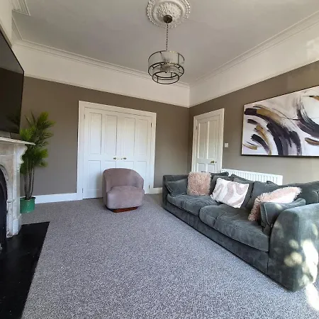 Large Luxurious In Location Villa Dublin