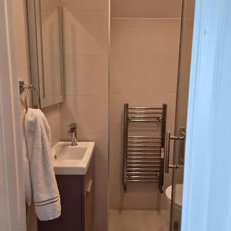 Large Luxurious In Location Villa Dublin
